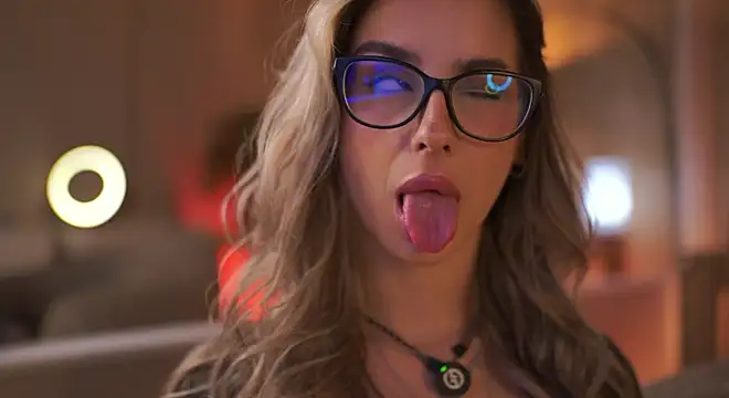MaddieBryggs' Webcam Show