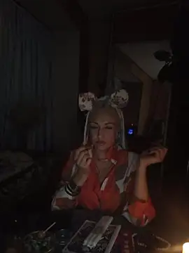 Živý XXX chat LilaniLoverx