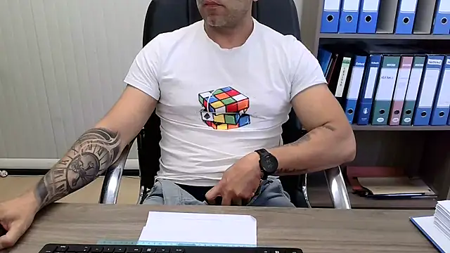 عرض كام Evasionee
