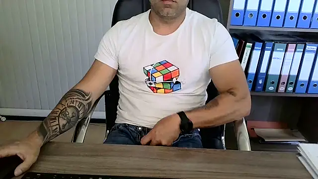 عرض كام Evasionee