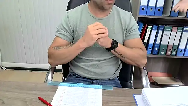 عرض كام Evasionee