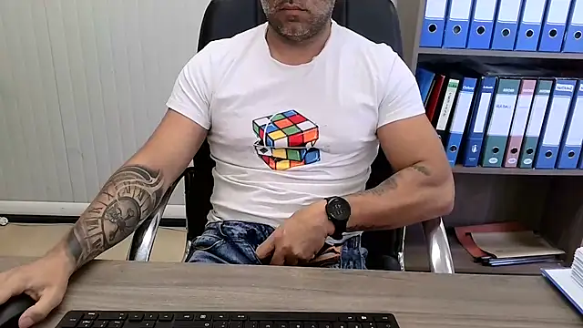عرض كام Evasionee