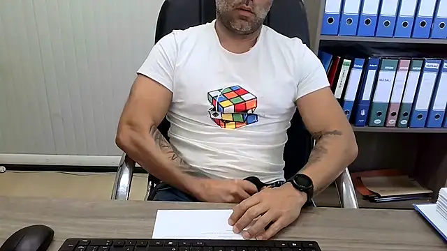 عرض كام Evasionee