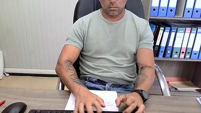 عرض كام Evasionee