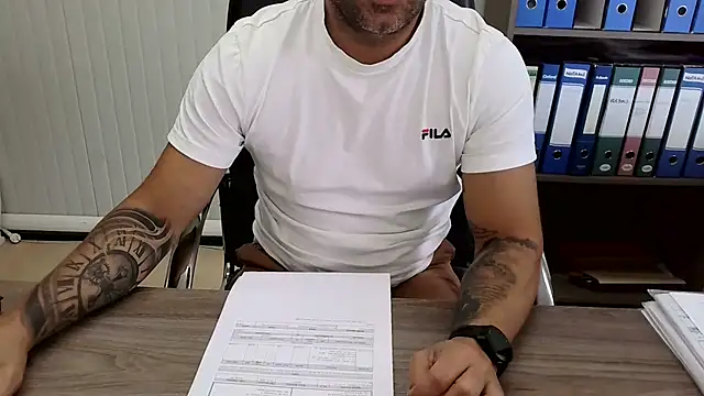 Evasionee webkamerás műsora