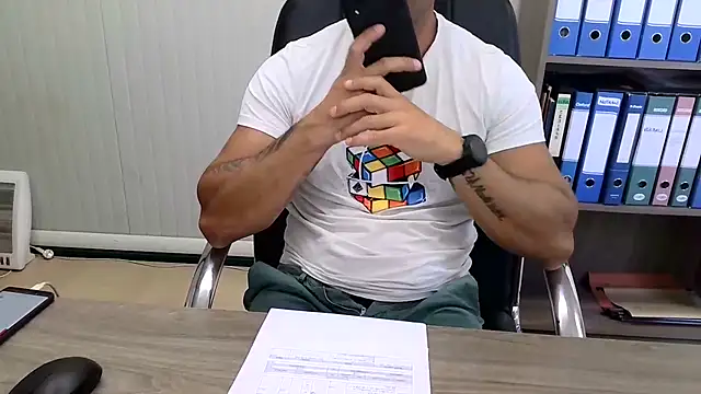 Evasionee Adl ı Modelin Web Kamerası Şovu