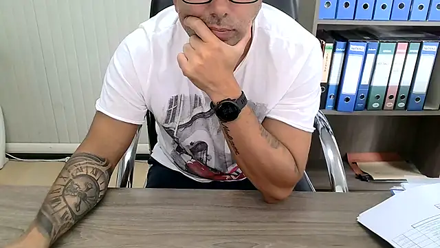 عرض كام Evasionee