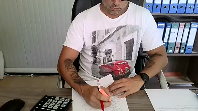 عرض كام Evasionee