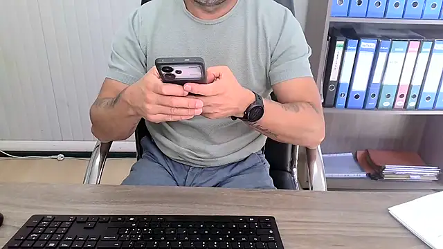 Show modela Evasionee na web-kameri