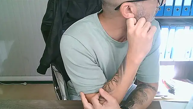 Evasionee Pertunjukan Webcam