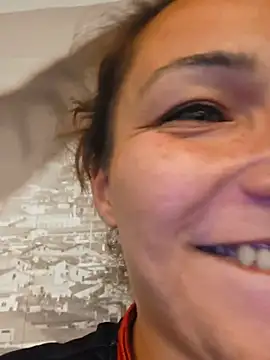Hausverbot3 Pertunjukan Webcam