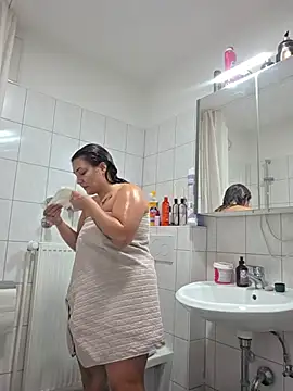 Show modela Hausverbot3 na web-kameri