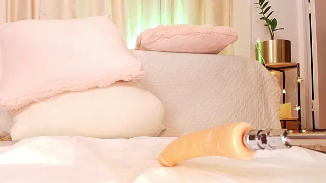 ameliaa_lov3's Webcam Show