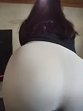 Clara_ArgのライブXXXチャット