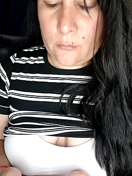 Clara_Arg's Live XXX Chat