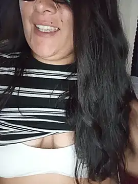 Chat +18 de Clara_Arg ao vivo
