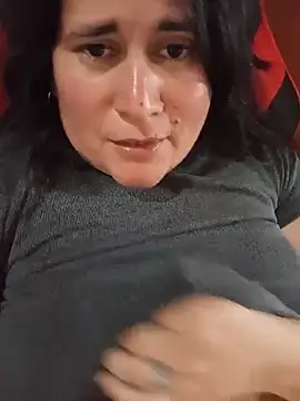 Clara_Arg's Live XXX Chat