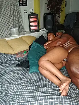 Pertunjukan Kamera Web EggplantMonster4