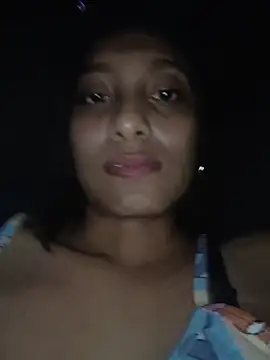 YeseniaRodriguez3 élő XXX-chatje