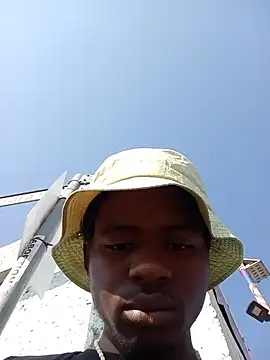 younggblackkCOCK19's Webcam Show