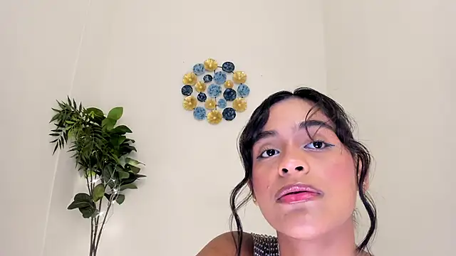 lizzakennedy Adlı Modelin Canlı XXX Sohbeti
