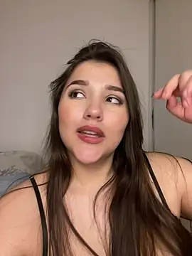 הופעת וובקאם של angietubebe