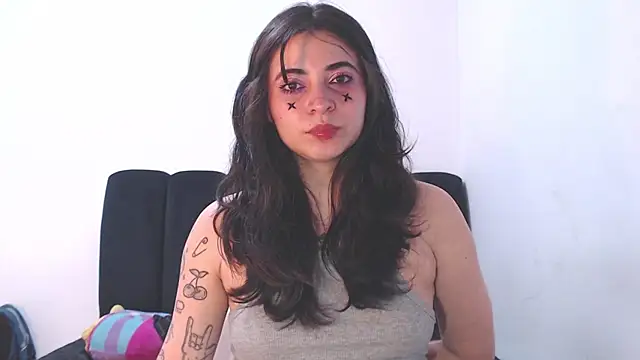 Annagoth_ élő XXX-chatje
