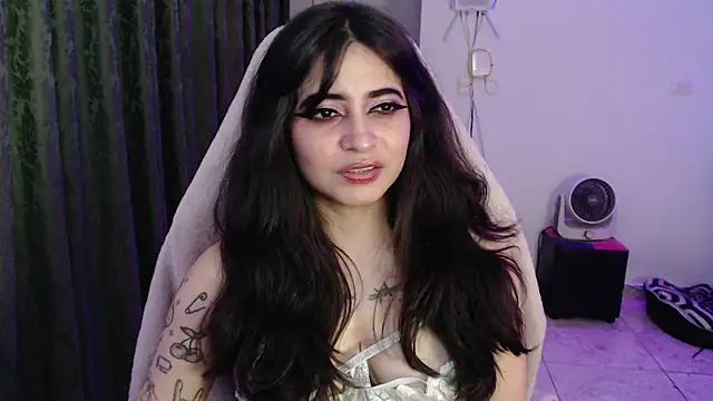 Annagoth_ – Naživo XXX chat