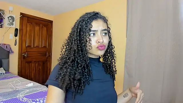 Keniia_rizz Adlı Modelin Canlı XXX Sohbeti