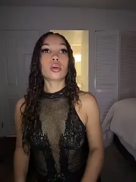 nikkiloveee's Webcam Show
