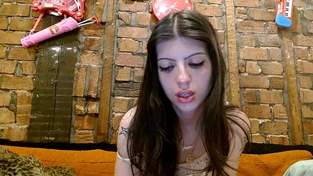 bustyangel333 Show in webcam