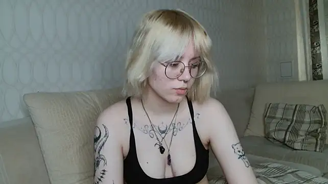 KellePourier's Webcam Show
