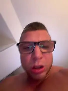 Show modela PolishBoy1995 na web-kameri