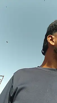 הופעת וובקאם של Risky_men