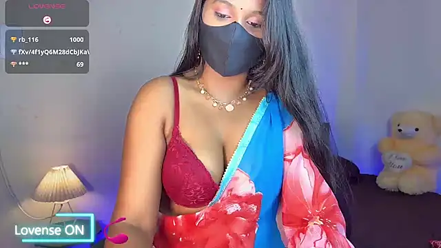 Pinku_shine Adlı Modelin Canlı XXX Sohbeti