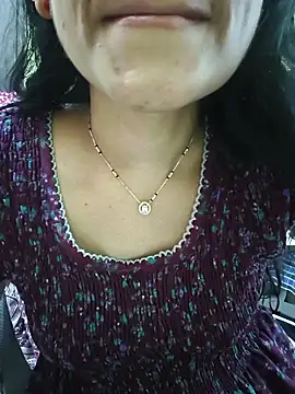 Cuteteluguammmaie's Live XXX Chat