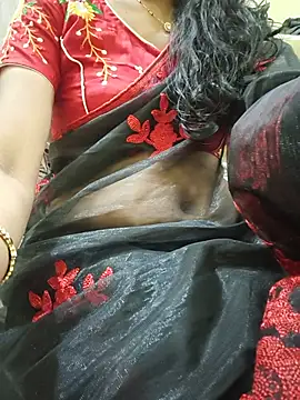 Cuteteluguammmaie 现场XXX聊天