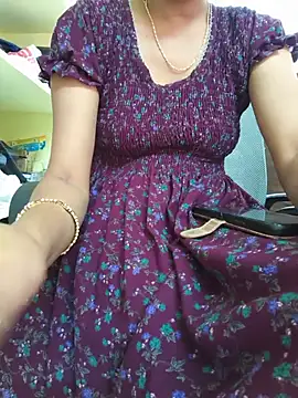 צ'אט XXX בשידור חי של Cuteteluguammmaie