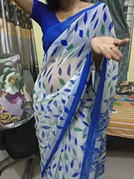 Cuteteluguammmaie Adlı Modelin Canlı XXX Sohbeti