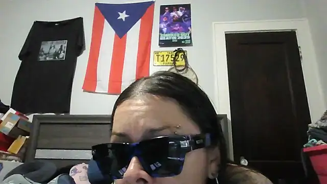 1SexyPanaRican's Webcam Show
