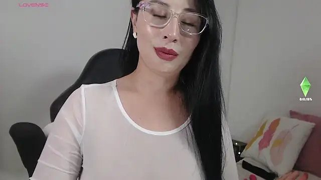 Emma_HotkissのライブXXXチャット
