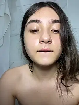 Valentina_ro Show in webcam