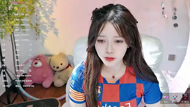 Yiluo95 网络视讯表演