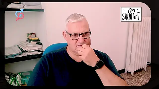 Sailor_71 Show in webcam