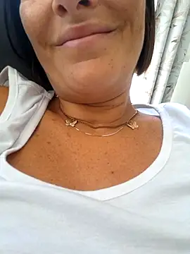 Piediniecollant Adlı Modelin Canlı XXX Sohbeti