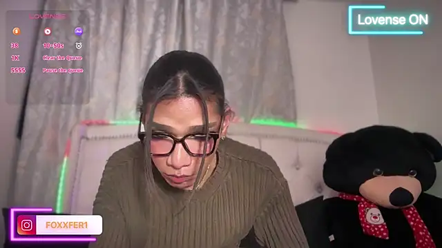FernandaFox_ Show in webcam