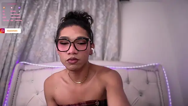 Pertunjukan Kamera Web FernandaFox_