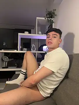 عرض كام aronnhidden