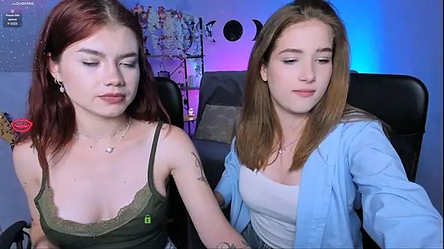 isabel_wave Show Webcam
