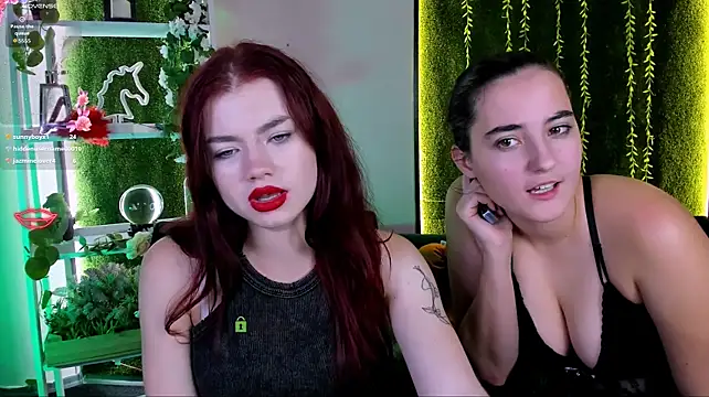 isabel_wave Webcam show